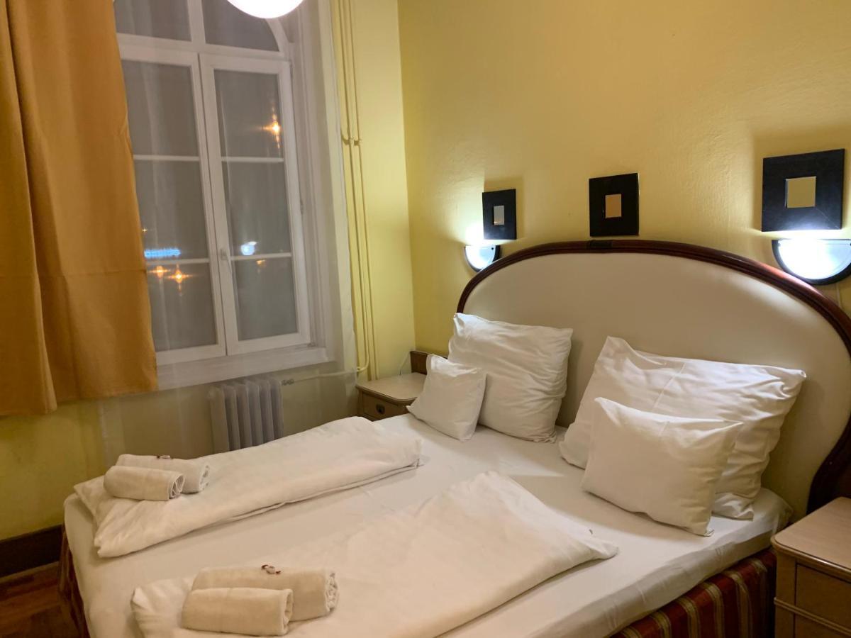 Hotel Omnibusz Budapest Exterior photo